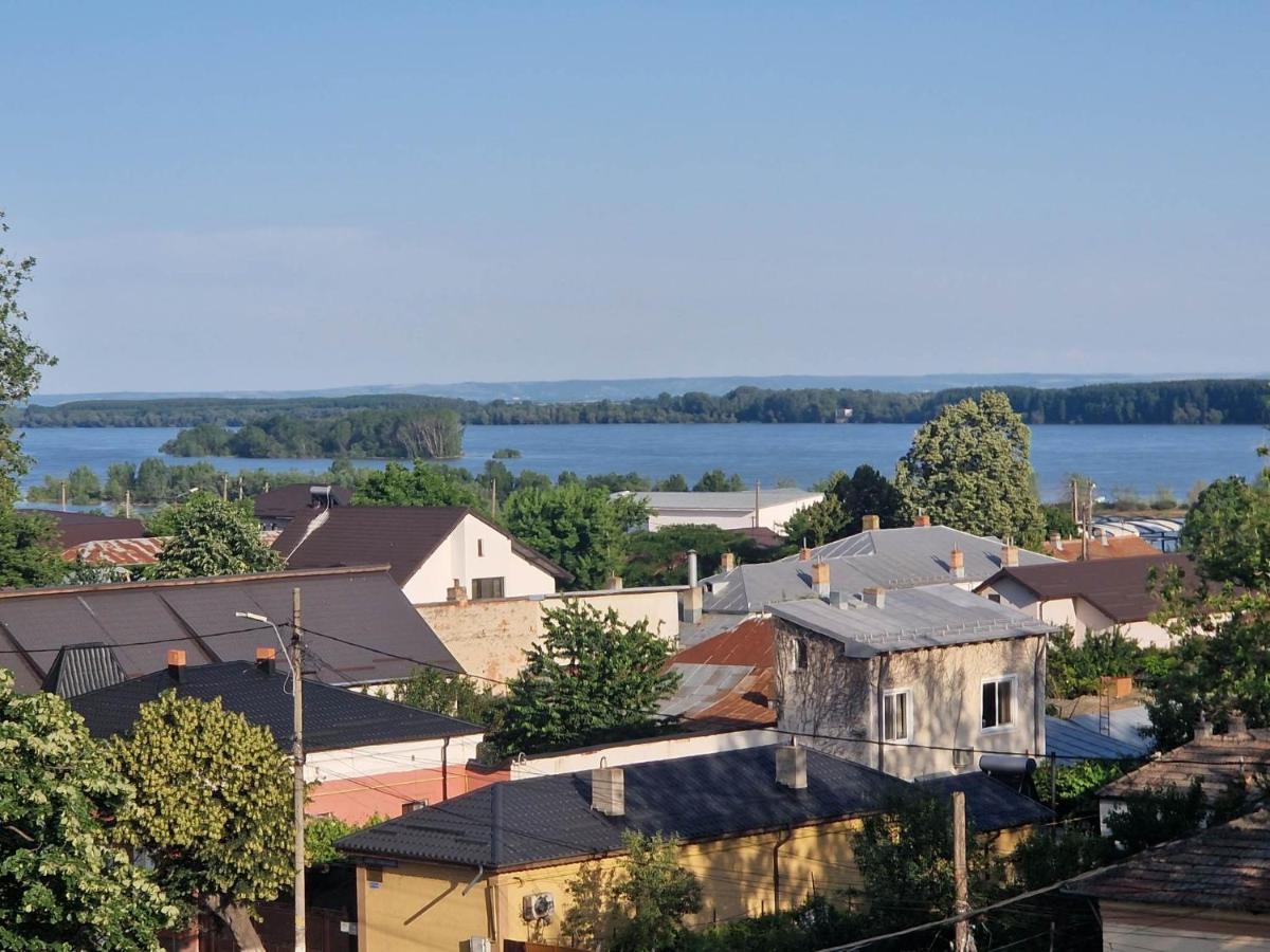 Apartament Cu 2 Dormitoare - Madalina Corabia ภายนอก รูปภาพ